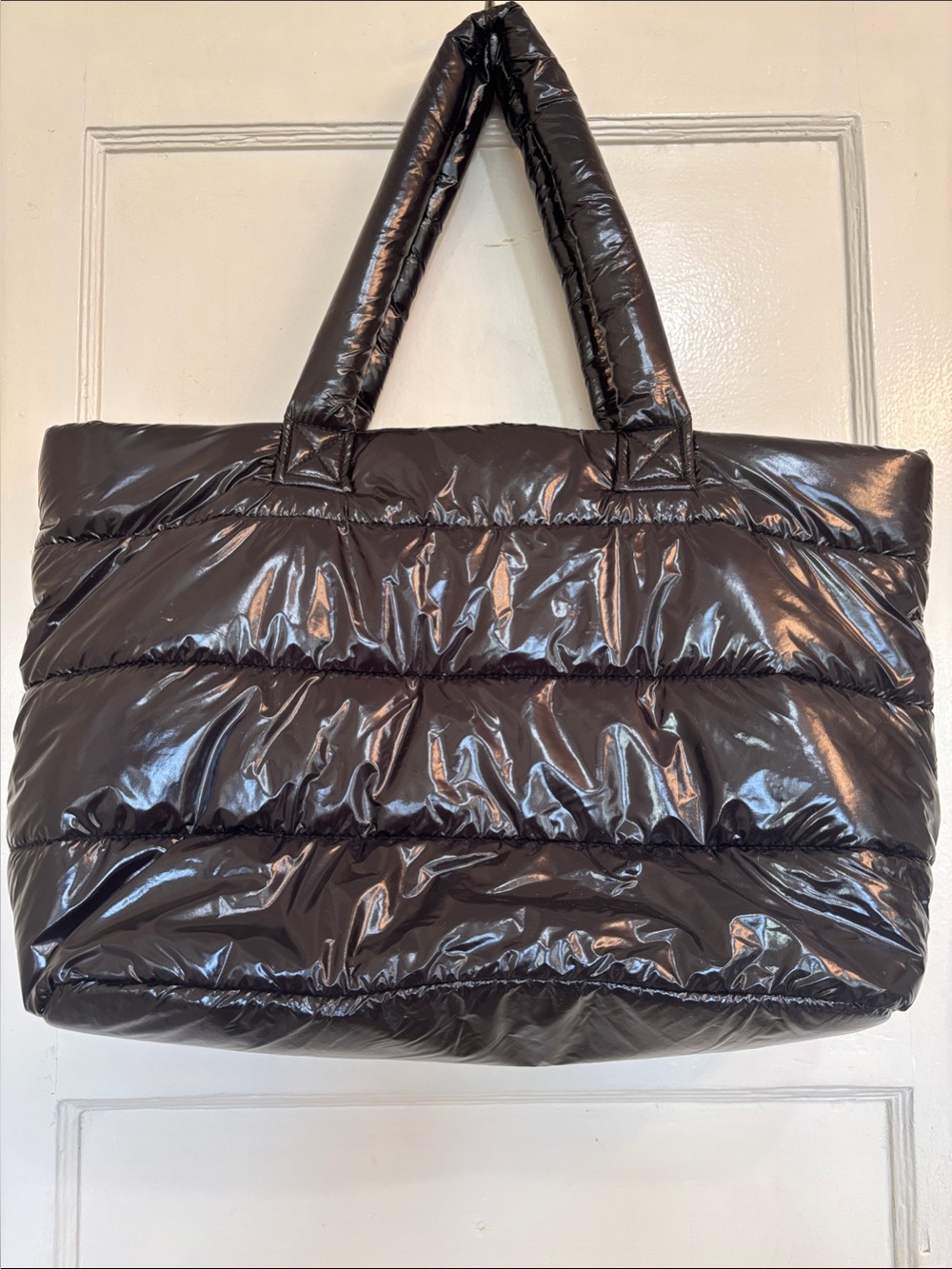 GAP Quilted Puffer Tote Bag in Black